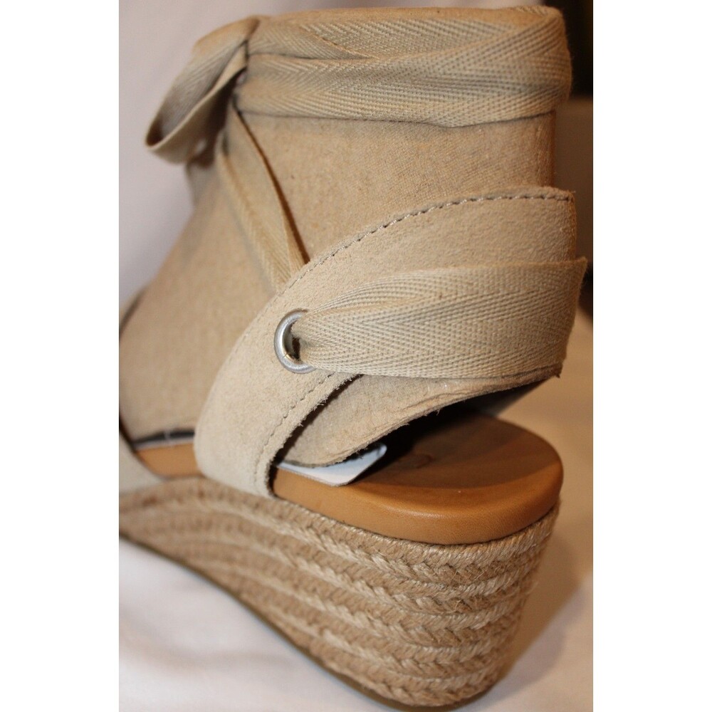 NIB UGG WOMEN'S TAIA ANKLE WRAP WEDGE SUEDE SANDALS MUS TAN SZ 9.5 NIB - Picture 7 of 8